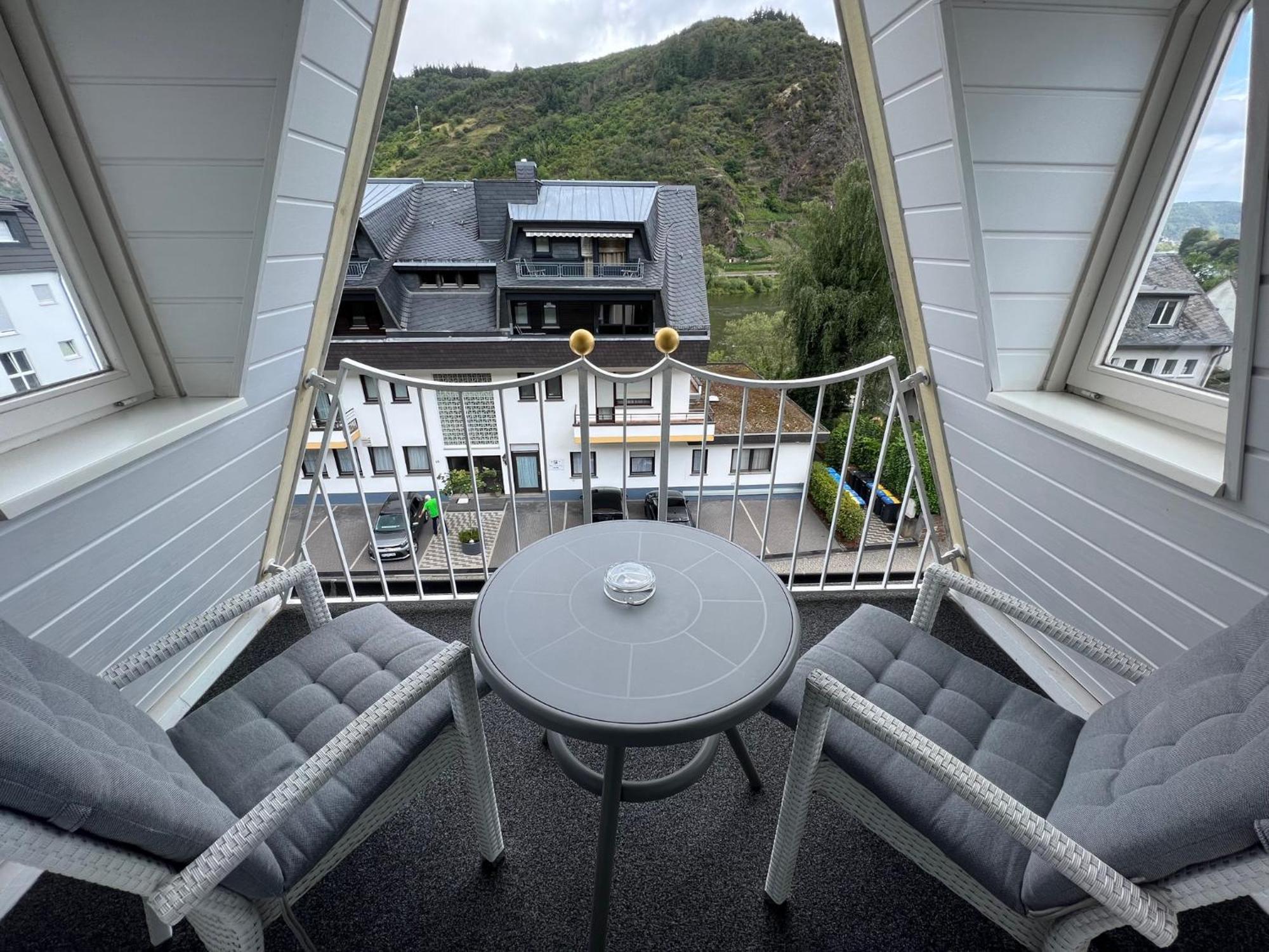 Haus Erholung Hotel Cochem Buitenkant foto